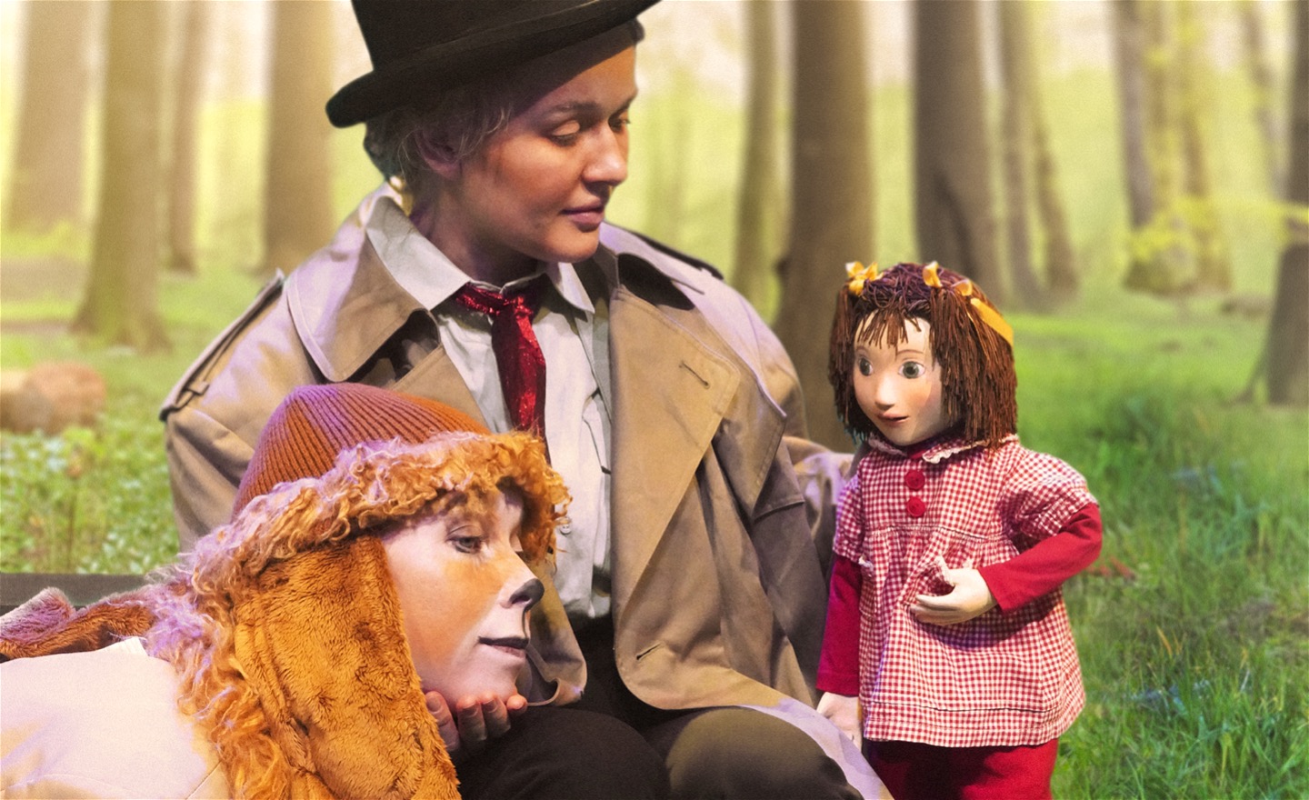 Farbrorn, hunden och flickan sitter tillsammans. 