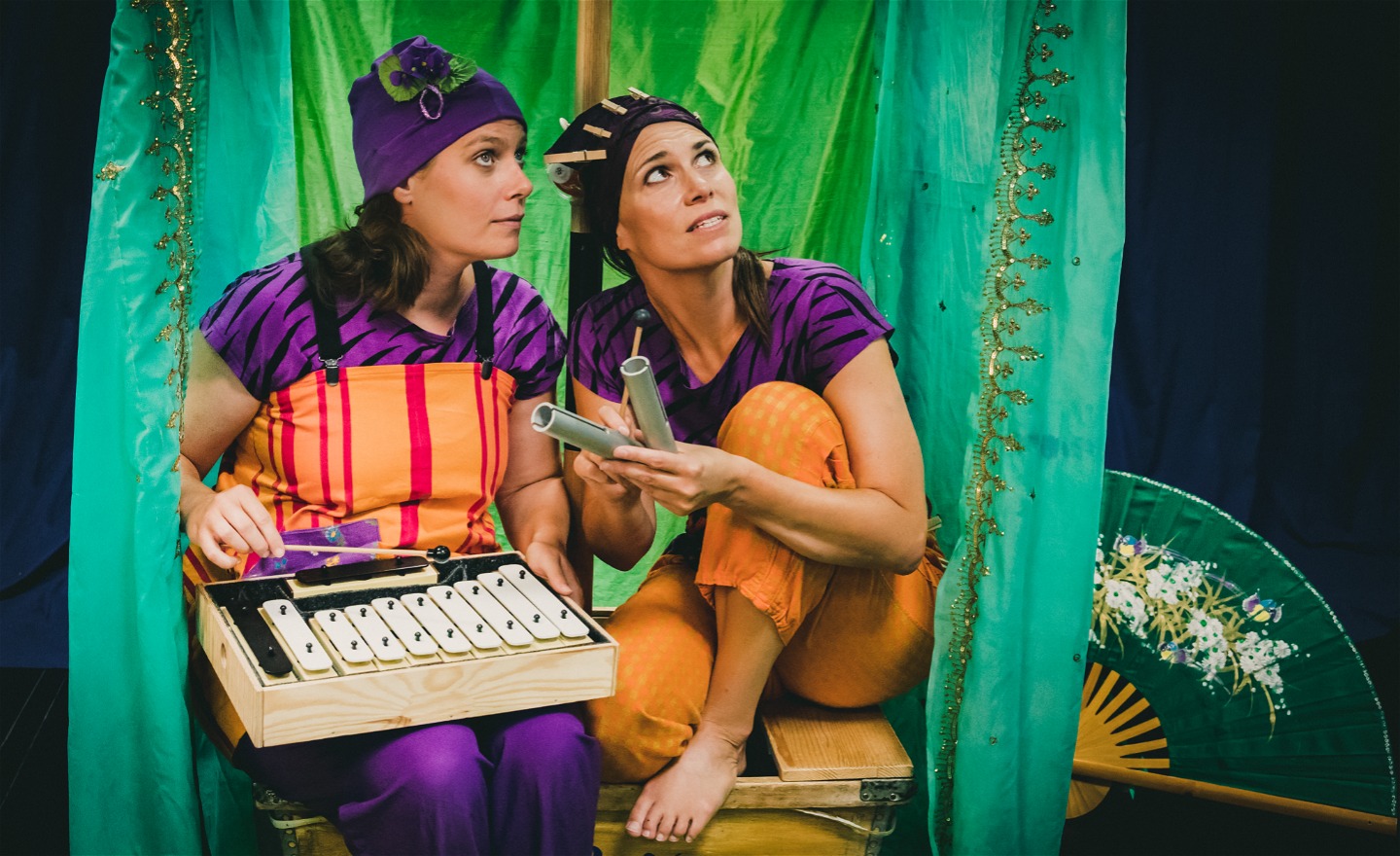 Virvel och Vinda sitter i sin koja